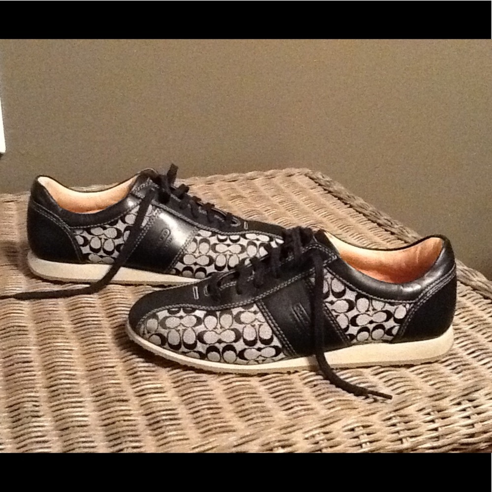 Coach Noella Small Logo Sneakers